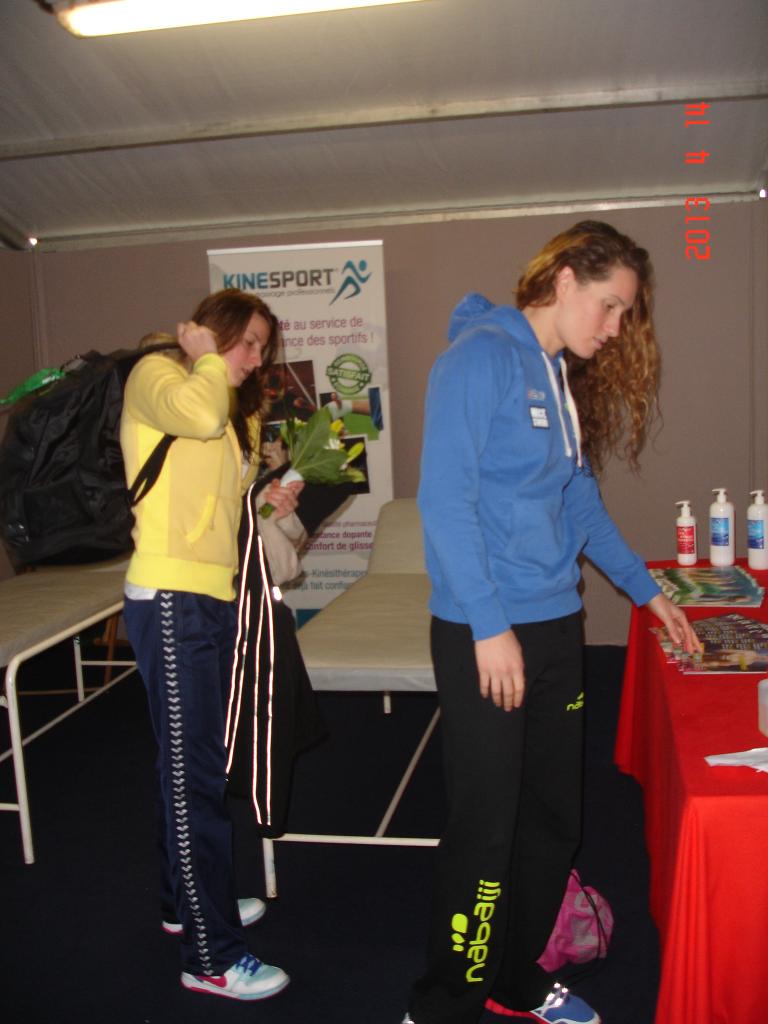 Camille Muffat et Charlotte Bonnet à l'AKSO